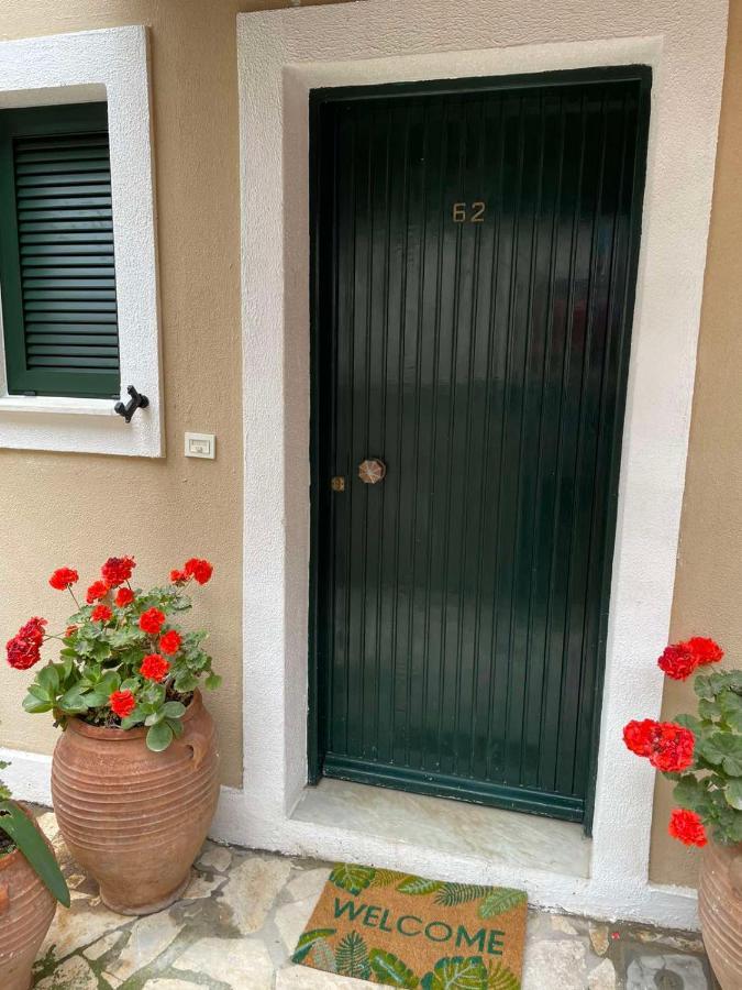 Sea View Maisonette Glyfada Beach Exterior photo